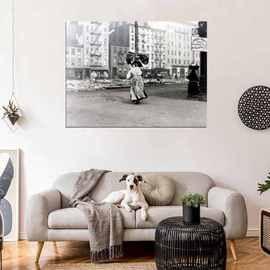 Girl Washing Fabric Rags Street Rare Old BW Wall Decor Room Print Retro Vintage Poster