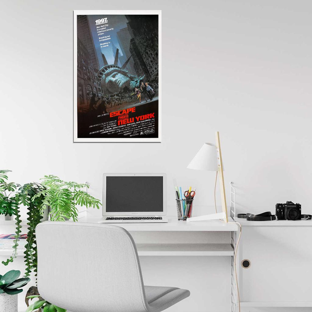 ESCAPE FROM NEW YORK Kurt Russell John Carpenter Film Retro Movie Vintage Wall Poster