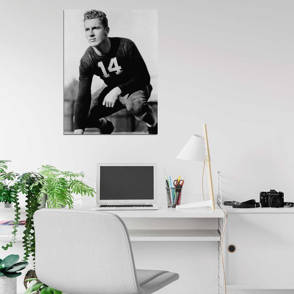 Donald Montgomery Hutson Classic Retro BW Football Sport Wall Art Print Poster