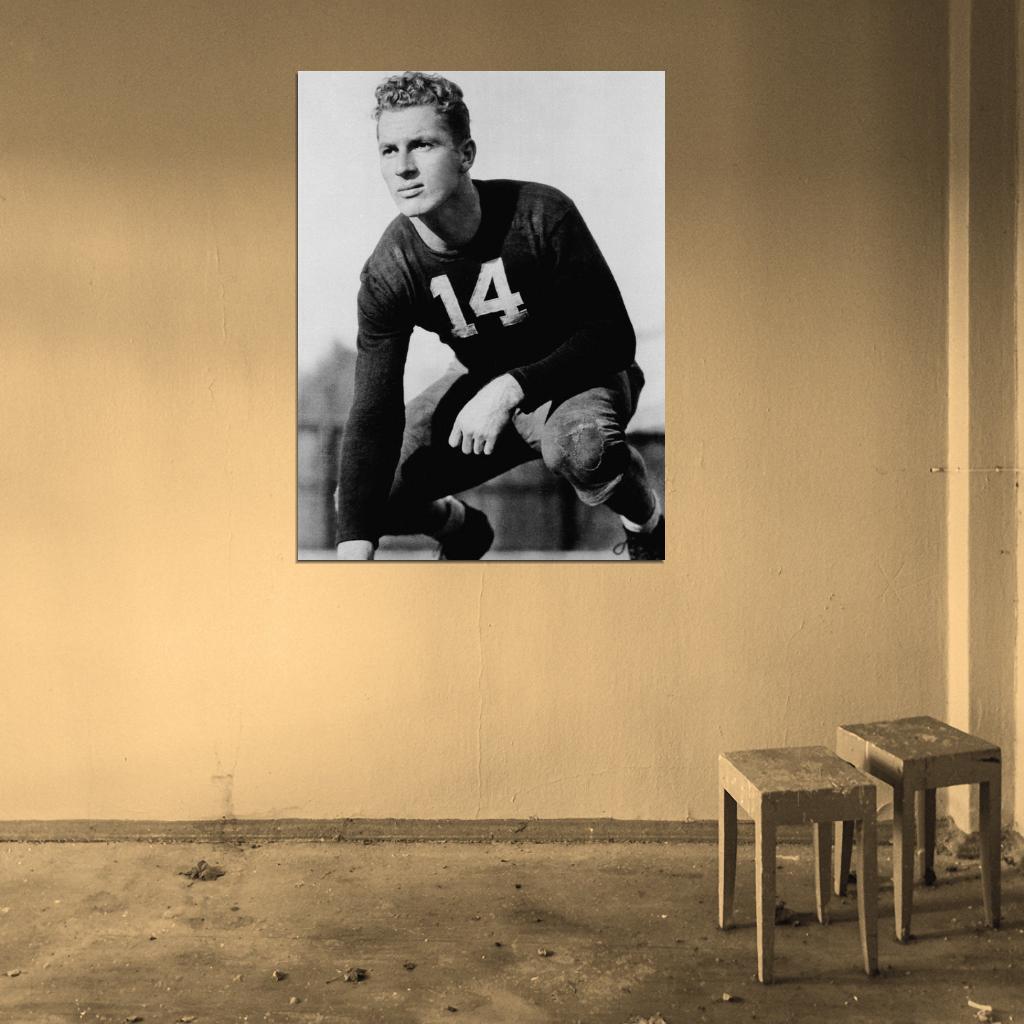 Donald Montgomery Hutson Classic Retro BW Football Sport Wall Art Print Poster