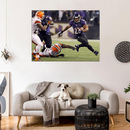 Ray Rice Running Football Sport Wall Art Print Poster