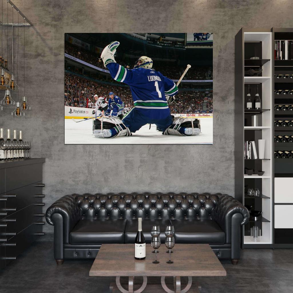 Roberto Luongo Goaltender Hockey Sport Wall Art Print Poster