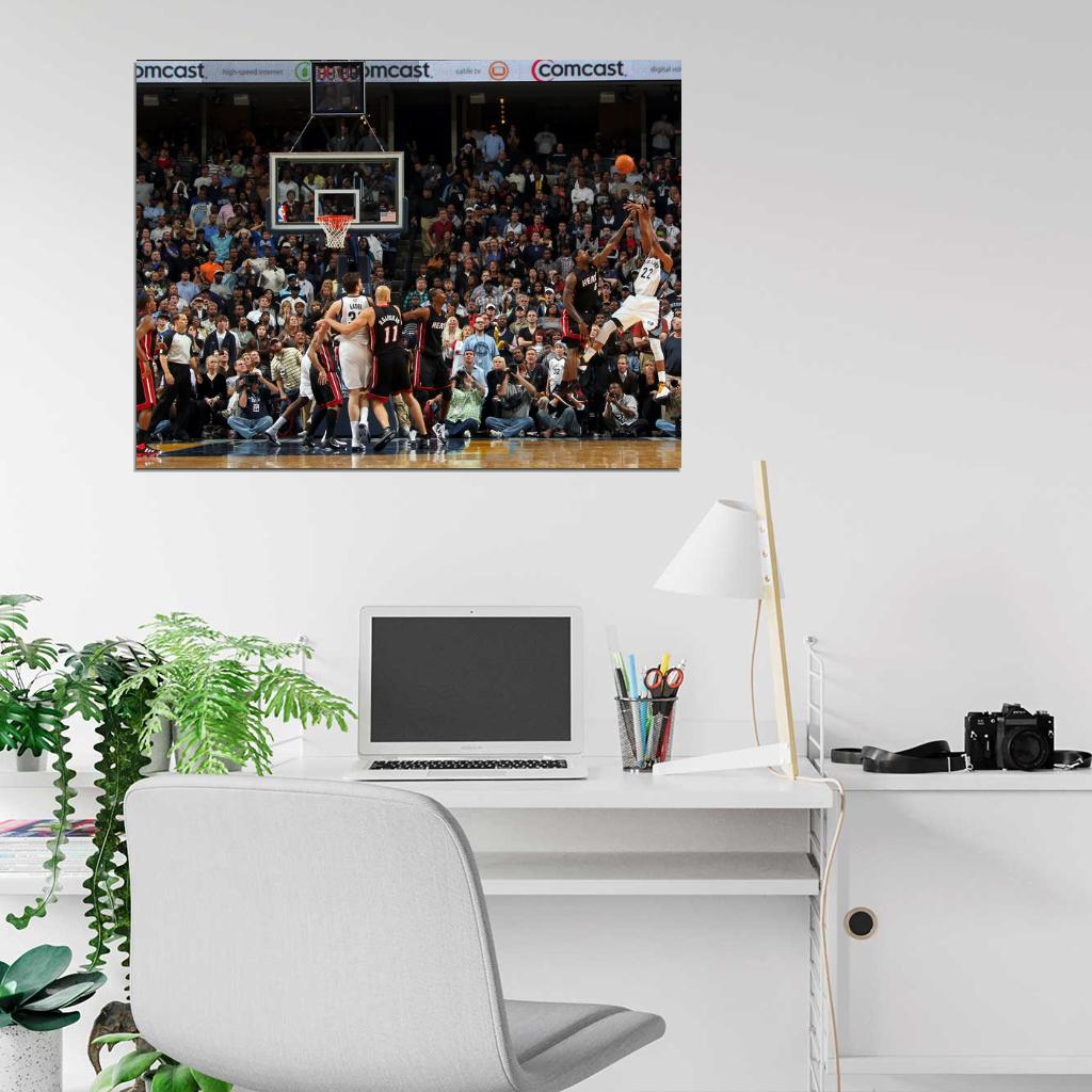 Rudy Gay Buzzer Beater Game Winner Basketball Sport Wall Art Print Poster