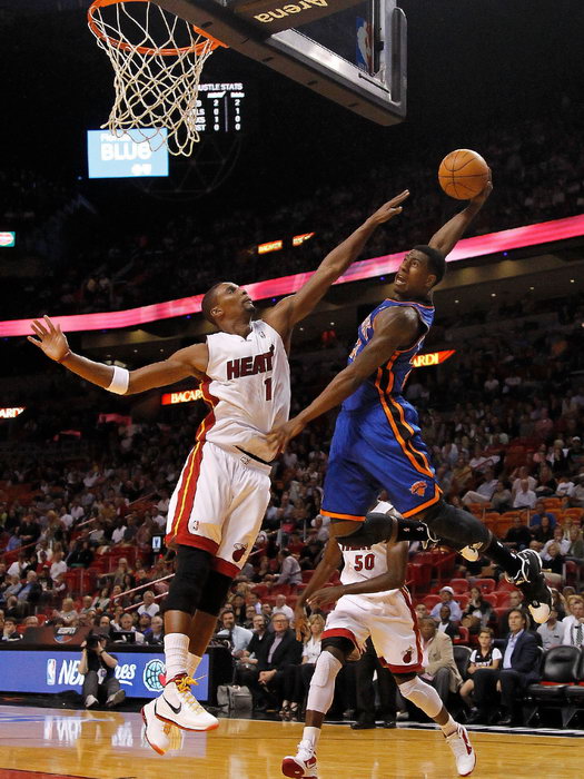 Iman Shumpert Dunk Chris Bosh New York Basketball Sport Wall Art Print Poster