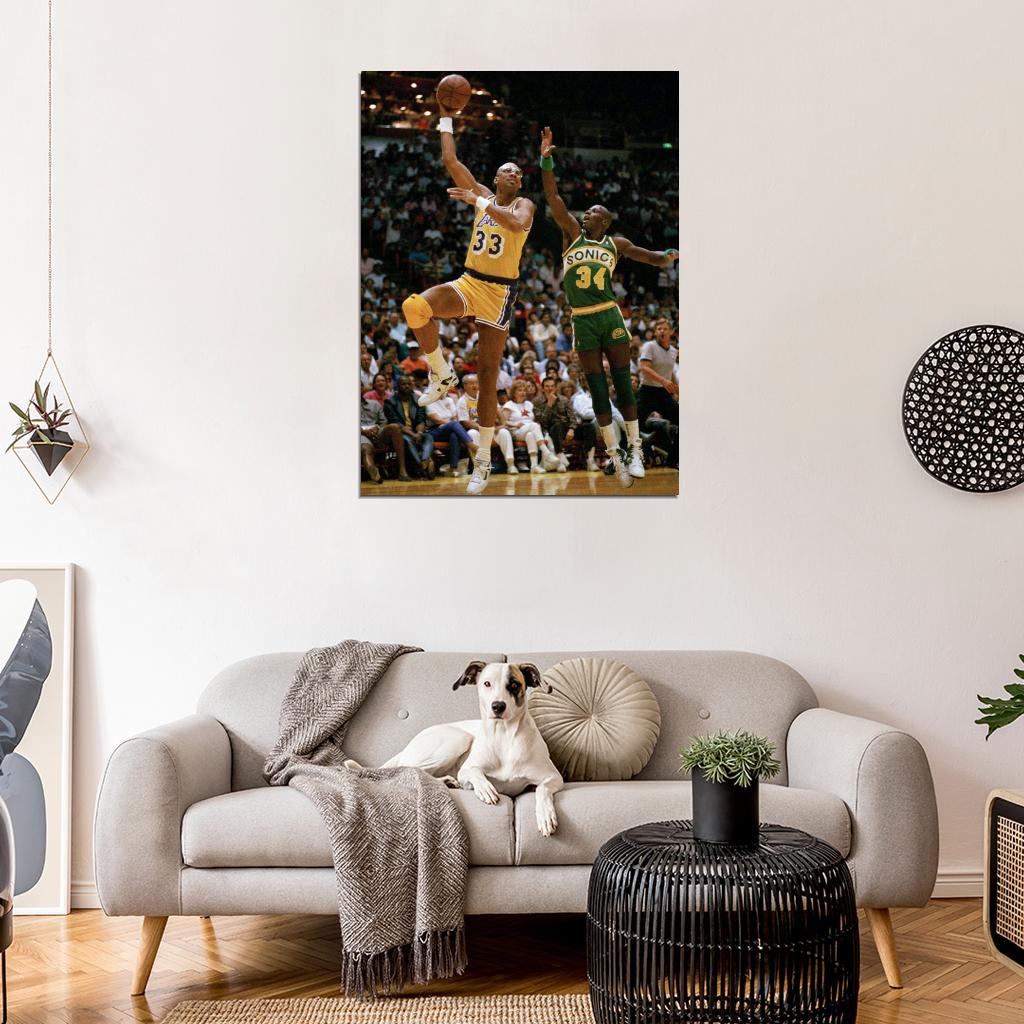 Kareem Abdul-Jabbar Sky Hook Shot Retro Vintage Basketball Sport Wall Art Print Poster