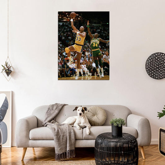Kareem Abdul-Jabbar Sky Hook Shot Retro Vintage Basketball Sport Wall Art Print Poster