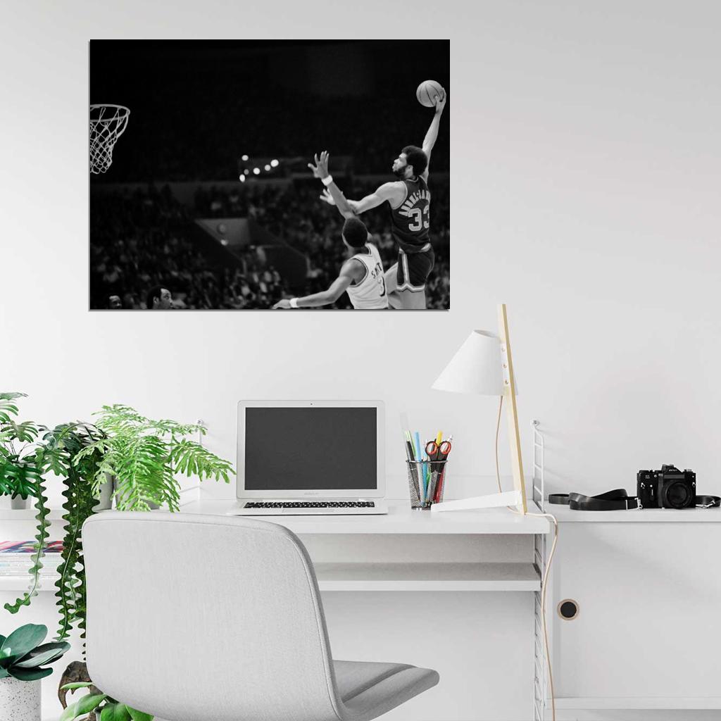 Kareem Abdul-Jabbar BW Sky Hook Shot Retro Vintage Basketball Sport Wall Art Print Poster