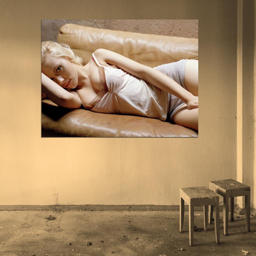 Scarlett Johansson Cute Sexy Shirt Top Actress Wall Art Print Poster
