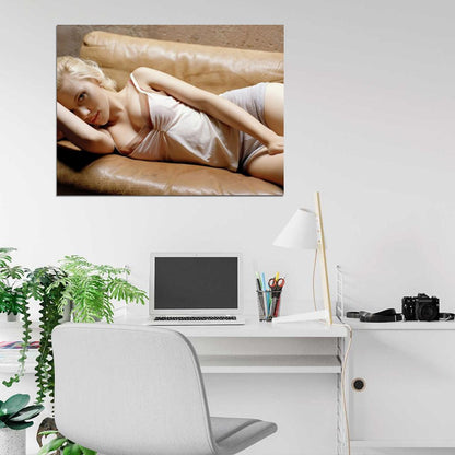 Scarlett Johansson Cute Sexy Shirt Top Actress Wall Art Print Poster
