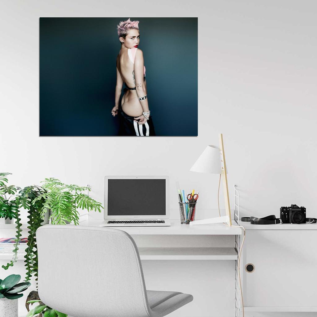 Miley Cyrus Hot Butt Sexy Ass Singer Actress Wall Art Print Poster
