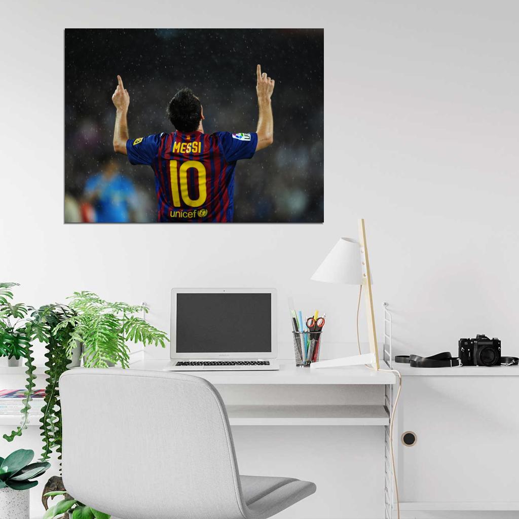 Lionel Messi Back Rain Argentina Football Soccer Sport Wall Art Print Poster