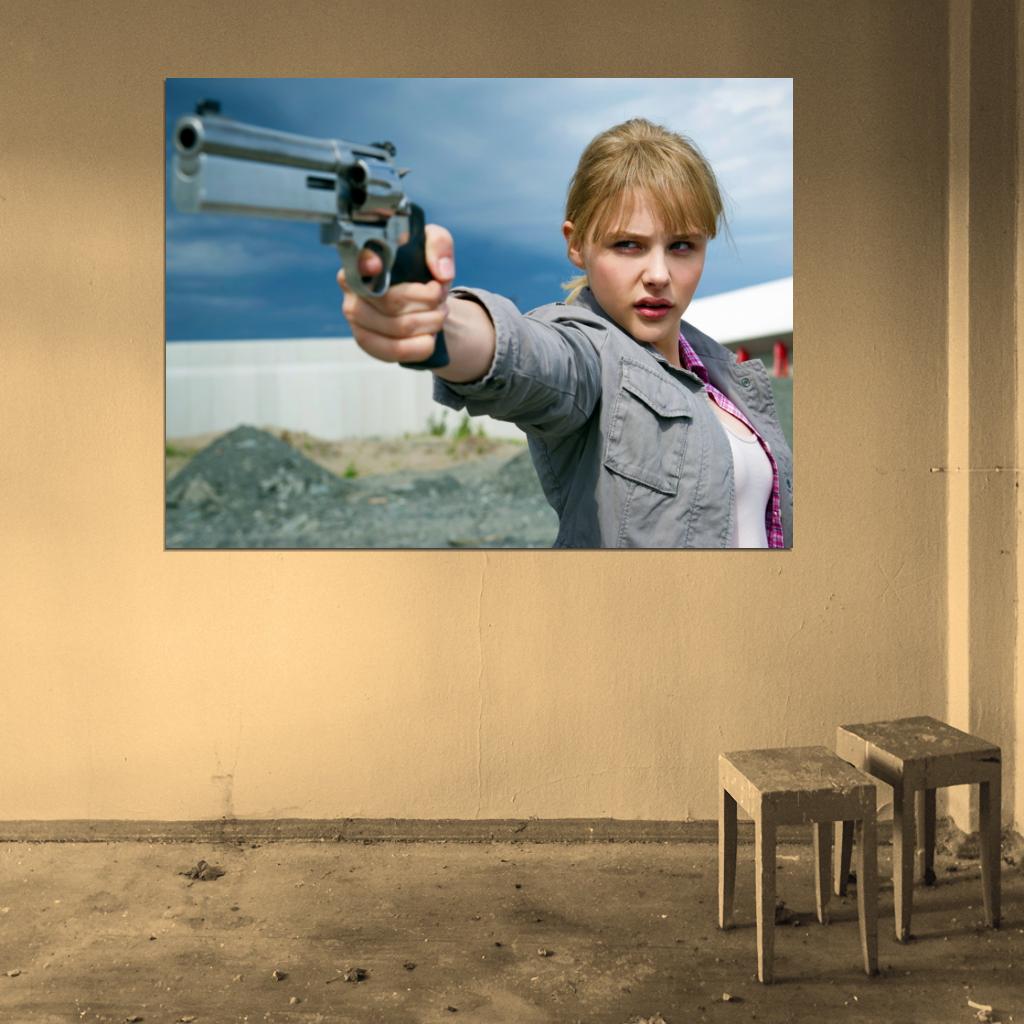 Chloe Grace Moretz Gun Pistol Hot Actress Wall Art Print Poster