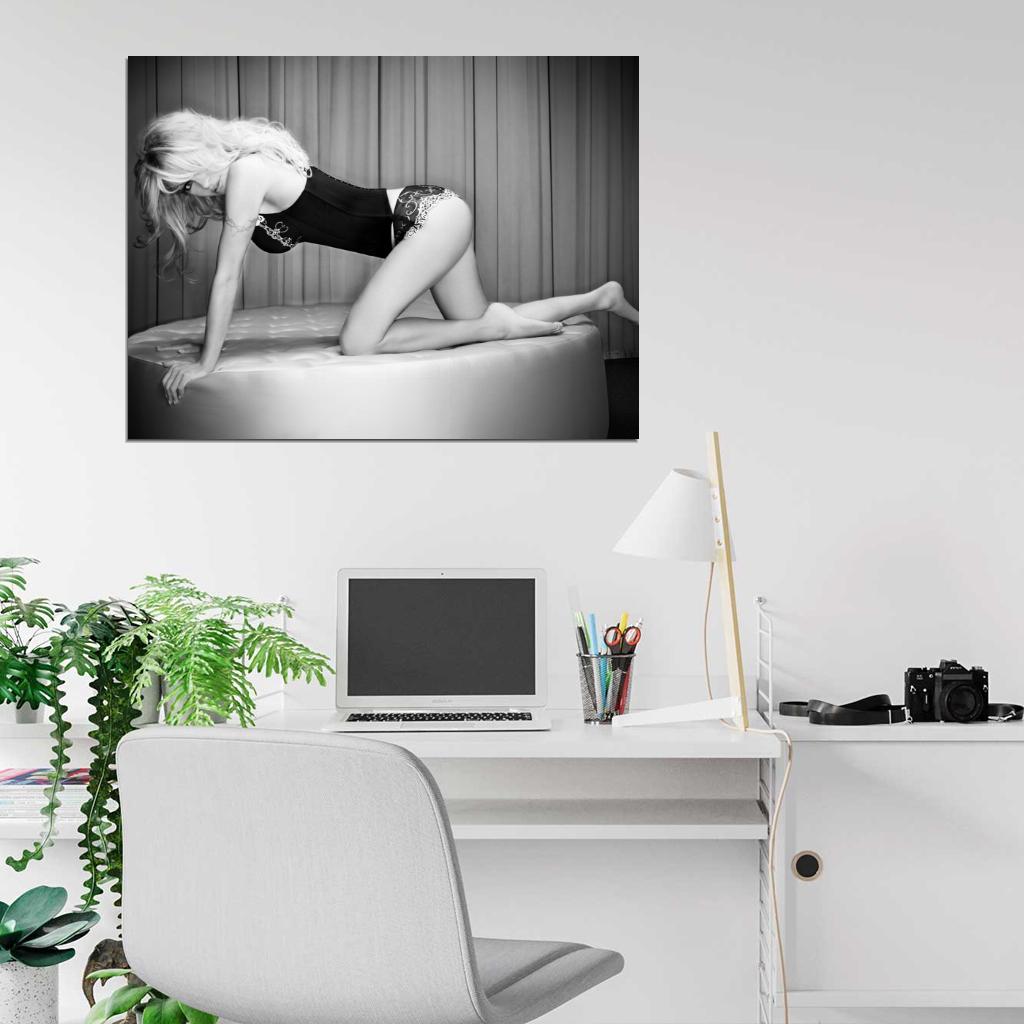 Pamela Anderson Sexy Hot Butt Model Actress BW Art Wall Art Print Poster
