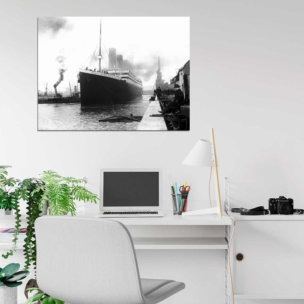 RMS Titanic Port Old Retro 1912 Original Vintage Photo BW Wall Art Print Poster