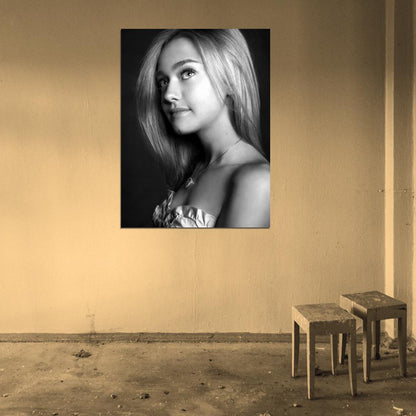 Dakota Fanning Beautiful Actress BW Hot Portrait Wall Art Print Poster