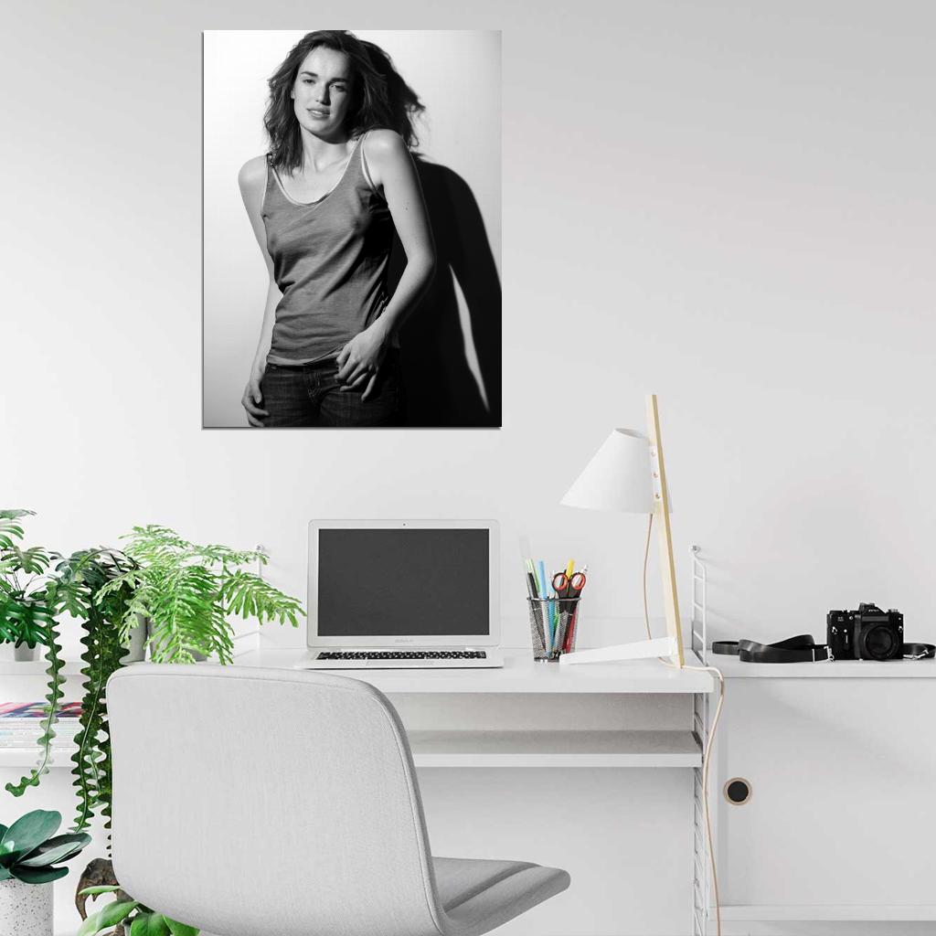 Elizabeth Henstridge Hot Actress BW Sexy Woman Wall Art Print Poster