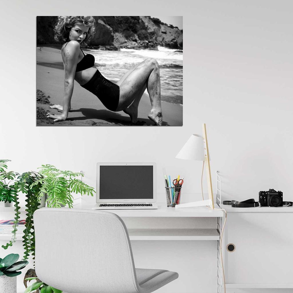 Eva Herzigova Hot Model Sexy Body Beach BW Wall Art Print Poster