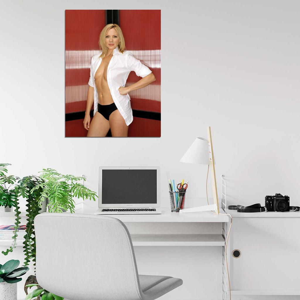 Kim Cattrall Hot Actress Sexy Topless Wall Art Print Poster