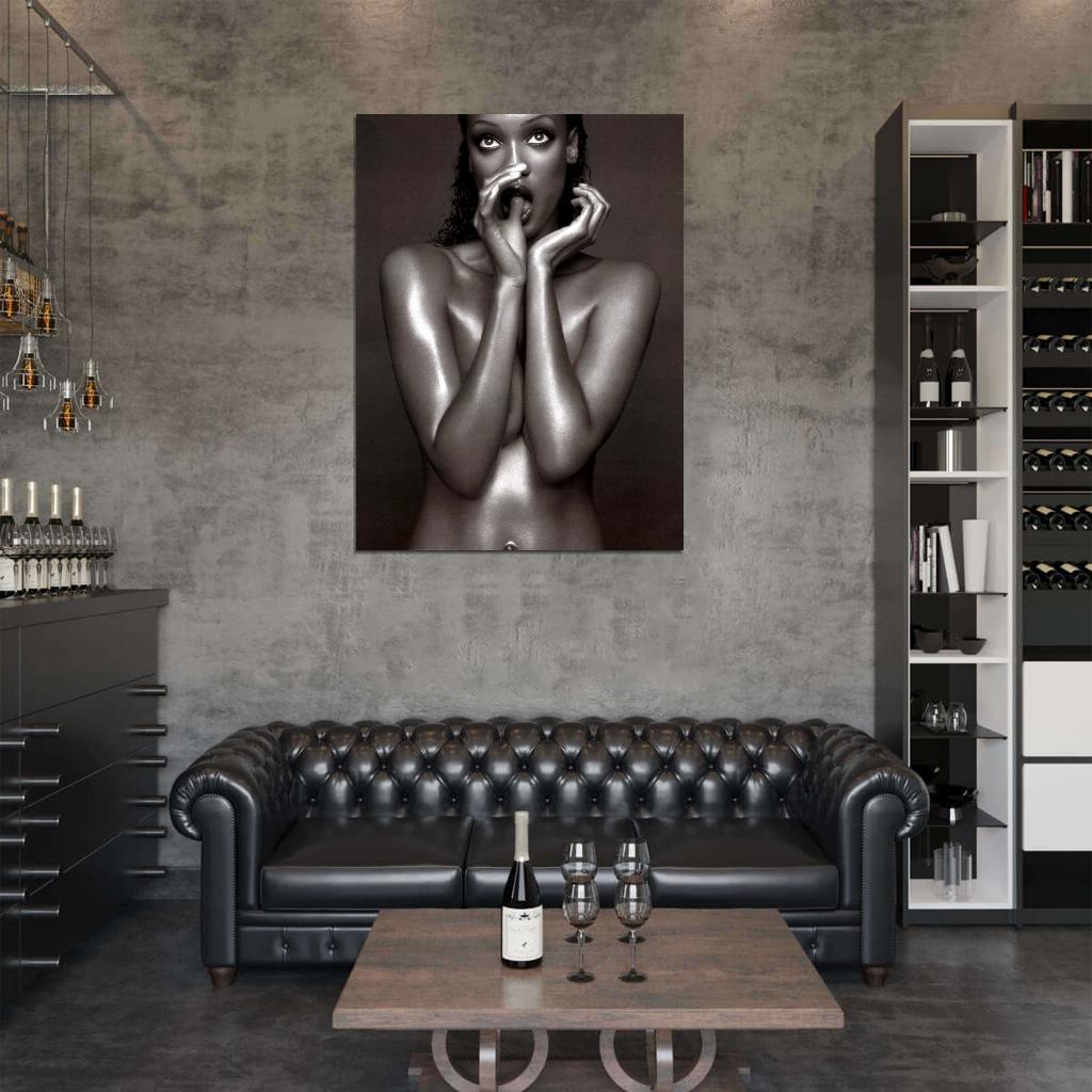 Tyra Banks Hot Model Sexy Actress Nude Topless BW Naked Wall Art Print Poster