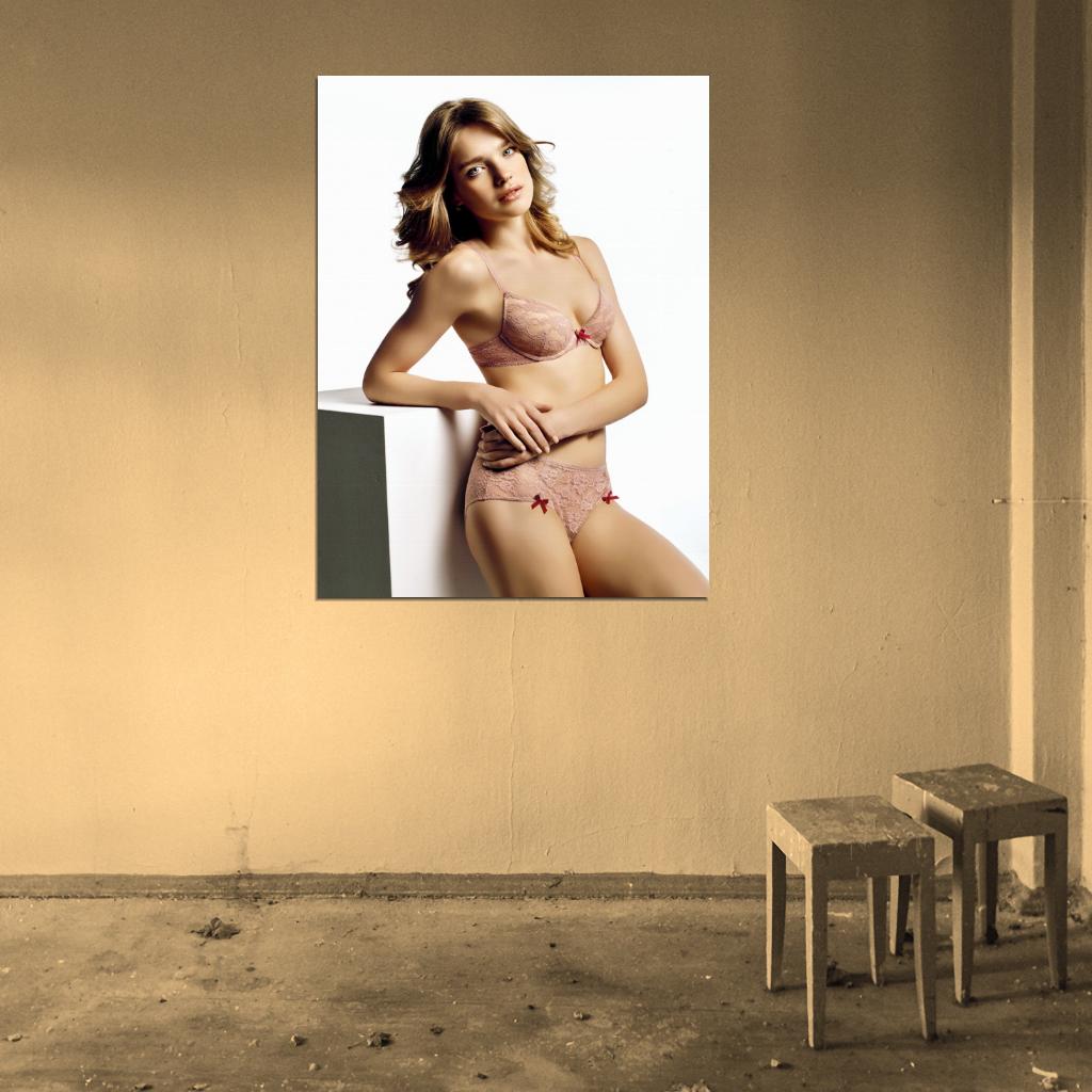 Natalia Vodianova Cute Sexy Underwear Lingerie Model Wall Art Print Poster