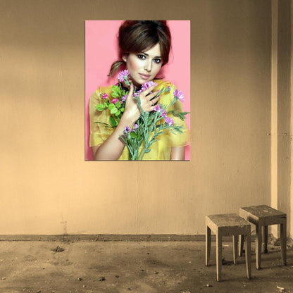 Cheryl Cole Beautiful Portrait Pop Music Singer Wall Art Print Poster