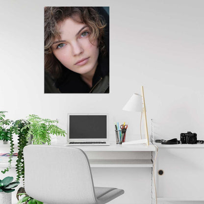 Gotham Selina Kyle Camren Bicondova Actress Tv Series Wall Art Print Poster