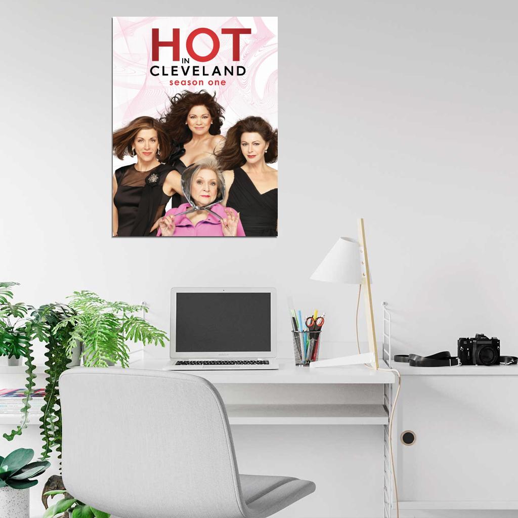 Hot in Cleveland Tv Series Wall Art Print Poster