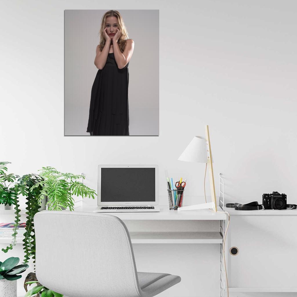 Piper Perabo Actress Wall Art Print Poster
