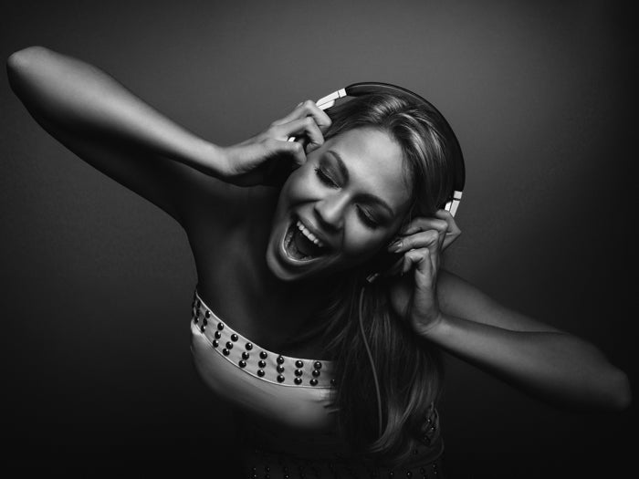 Beautiful Hot Singing Girl Headphones Music BW Wall Art Print Poster