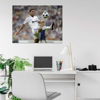 Gonzalo Higuain Madrid C.F. Soccer Football Sport Wall Art Print Poster