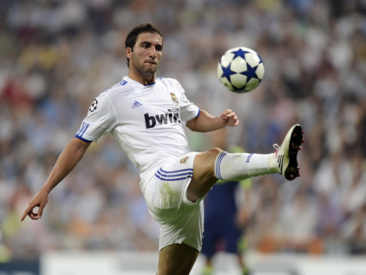 Gonzalo Higuain Madrid C.F. Soccer Football Sport Wall Art Print Poster