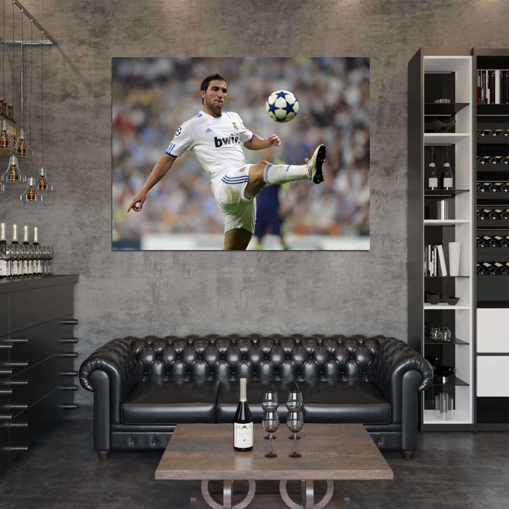 Gonzalo Higuain Madrid C.F. Soccer Football Sport Wall Art Print Poster