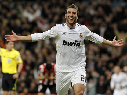 Gonzalo Higuain Madrid C.F. Soccer Football Sport Wall Art Print Poster