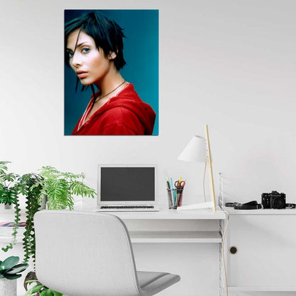 Natalie Imbruglia Portrait Singer Beautiful Actress Wall Art Print Poster