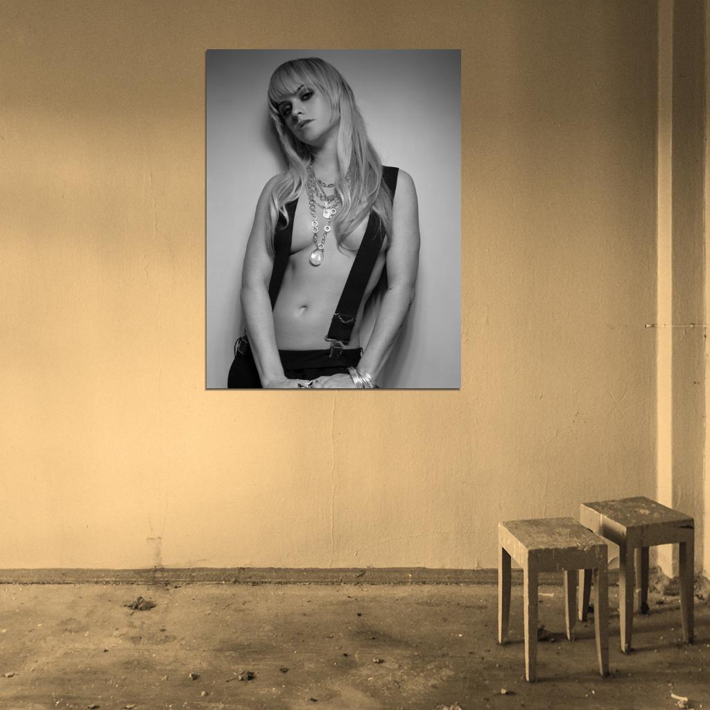 Taryn Manning Hot Actress Sexy Topless Singer BW Wall Art Print Poster