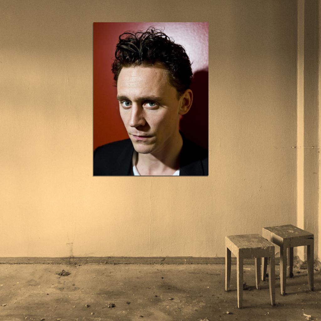 Tom Hiddleston Portrait Movie Actor Wall Art Print Poster