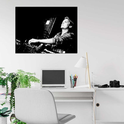 Avicii DJ Electro House Music BW Wall Art Print Poster