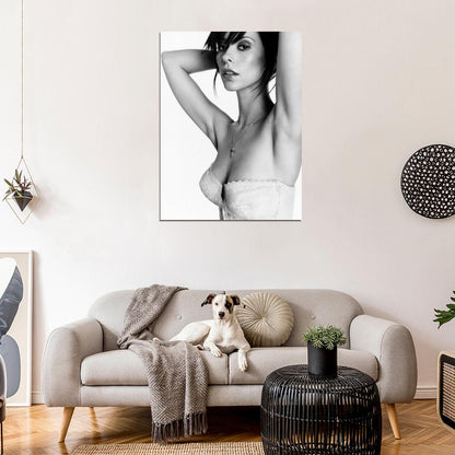 Jennifer Love Hewitt Hot Actress Sexy Body BW Wall Art Print Poster