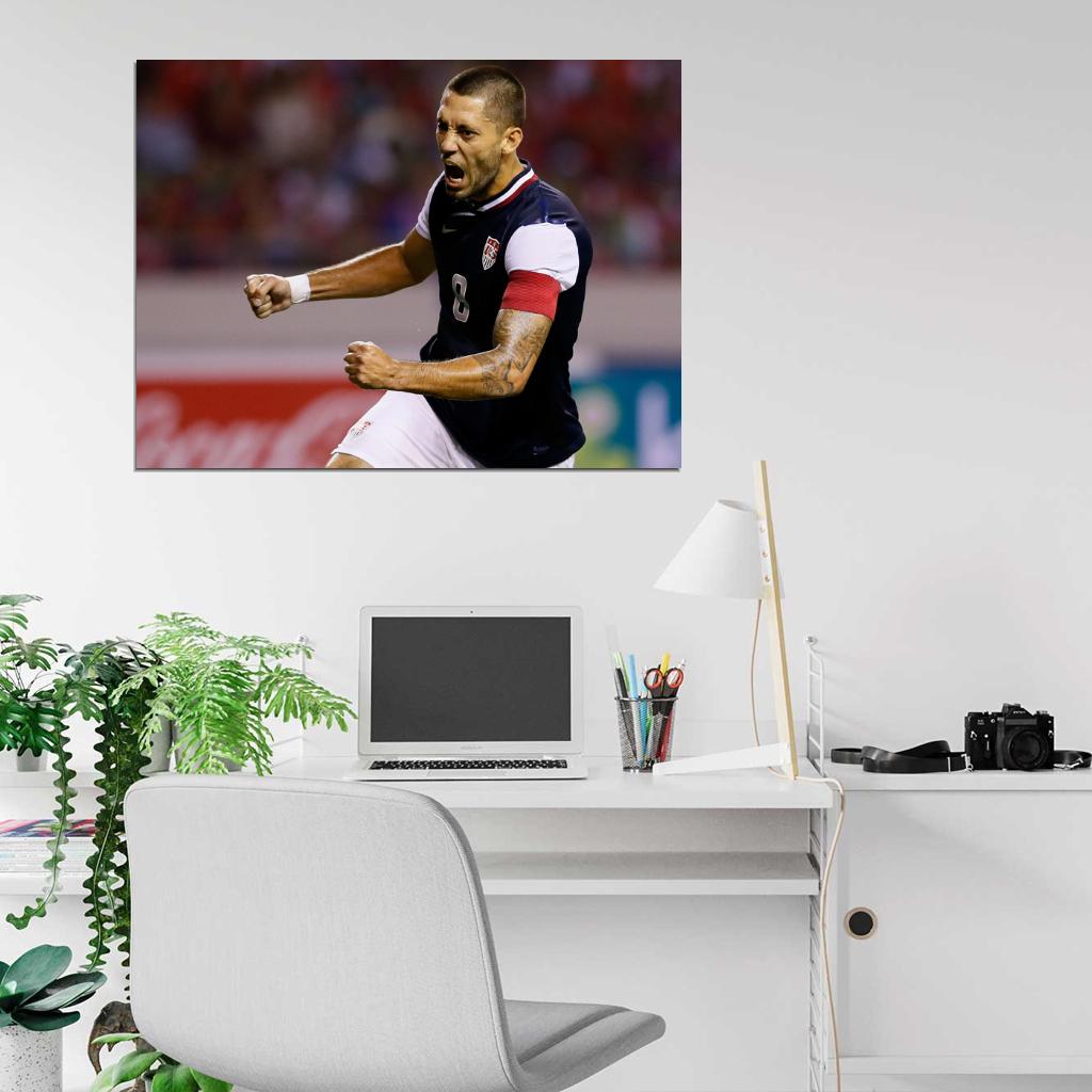 Clint Dempsey Scream USA Football Soccer Sport Wall Art Print Poster