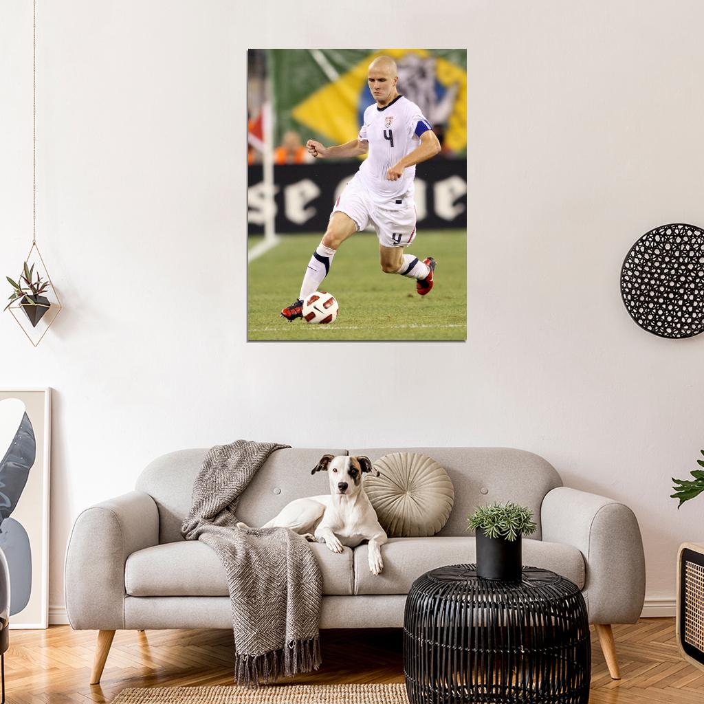 Michael Bradley USA Football Soccer Sport Wall Art Print Poster