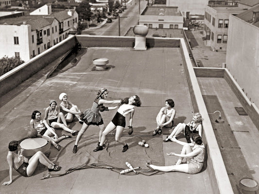 Women Boxing Roof 1930s Awesome Rare Old BW Wall Decor Room Print Retro Vintage Poster