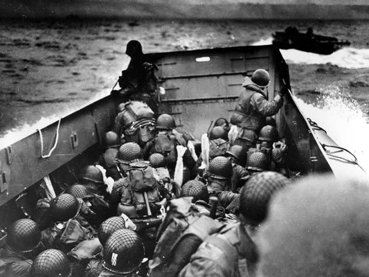 D-Day The Normandy US Army Troops Soldiers WW2 Wall Decor Room Print Retro Vintage Poster