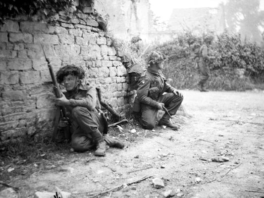 Scottish Troops Cover Rare WWII War WW2 Old BW Wall Decor Room Print Retro Vintage Poster