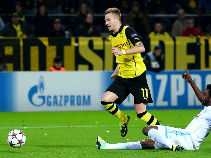 Marco Reus Sliding Tackle Dortmund Football Wall Art Print Poster