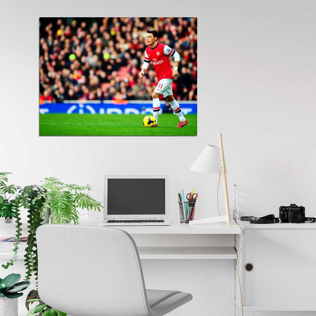 Mesut Ozil Dribbling Awesome FC Arsenal Football Wall Art Print Poster
