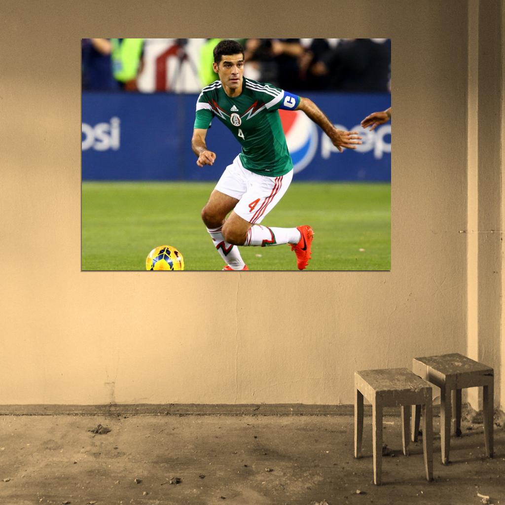 Rafael Marquez Dribbling Mexico World Cup Football Wall Art Print Poster
