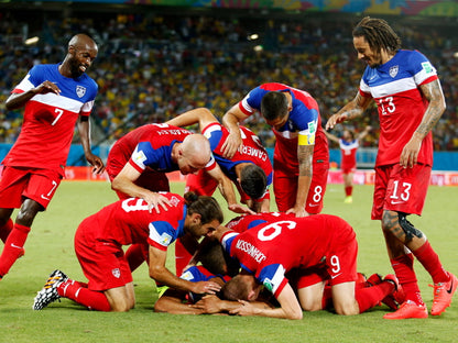Team Players USA FIFA World Cup Brazil Soccer Football Wall Art Print Poster