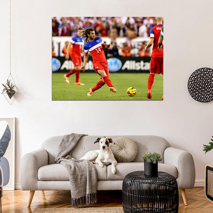 Kyle Beckerman Pass USA Soccer Football Wall Art Print Poster