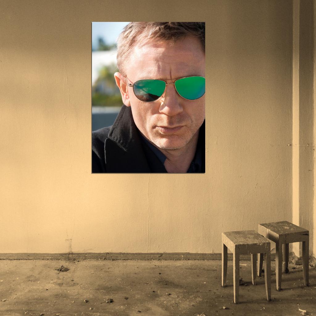 Daniel Craig Close-up Amazing Portrait Sunglasses Rare Wall Art Print Poster