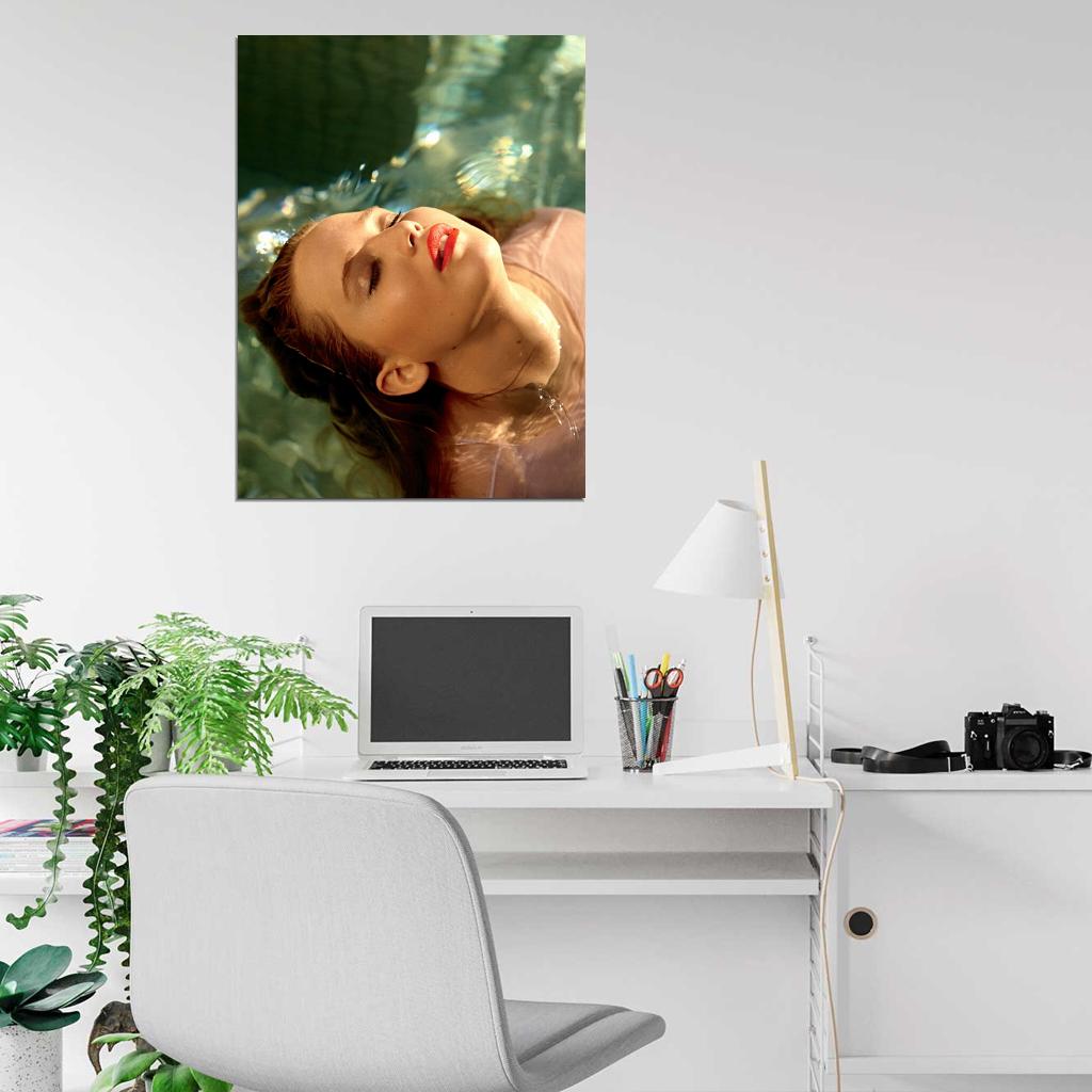 Jennifer Lawrence Water Face Hot Sexy Actress Rare Wall Art Print Poster